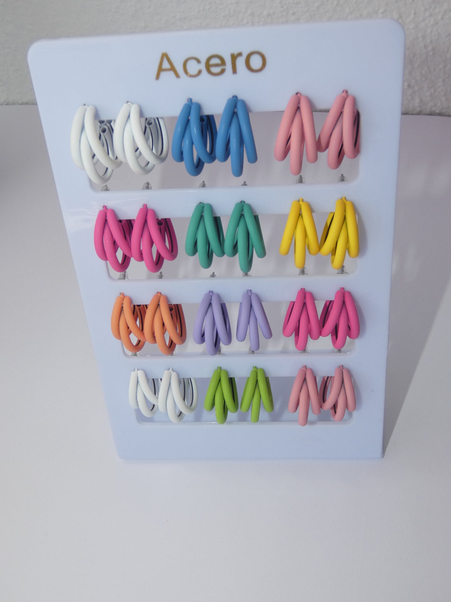pendientes varios colores